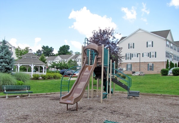 Primary Photo - Warren Heights