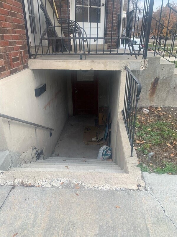 Building Photo - 137 N Tremont St