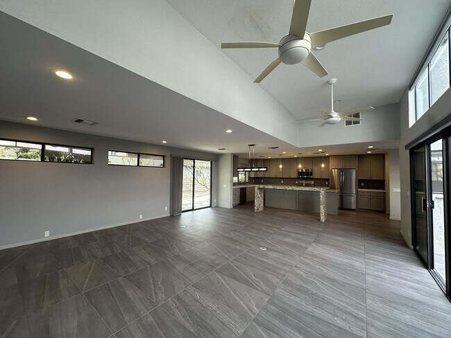 Building Photo - 4 Saturn Cir