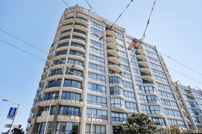 Building Photo - 300 3rd St