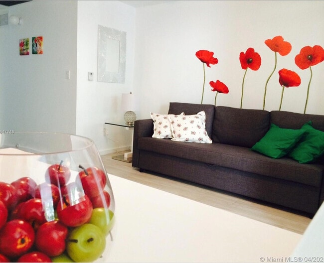 Primary Photo - 820 15th St