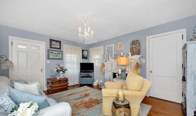 Building Photo - Charming 3 Bedroom, 2 Bathroom Home in Decatur, AL