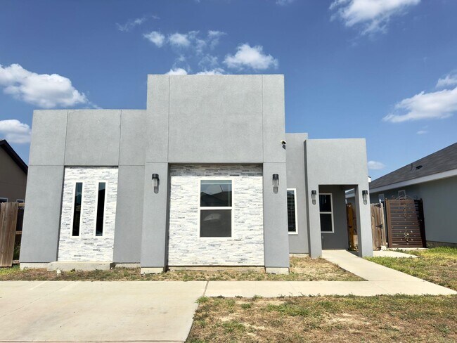 Primary Photo - 515 Graneros Ave