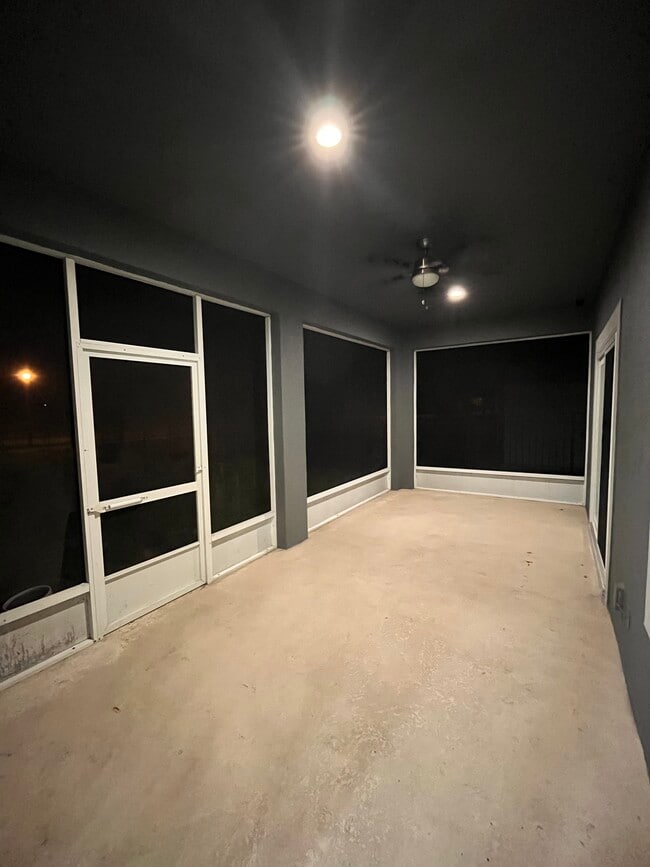 Building Photo - 5676 Elsinore Way