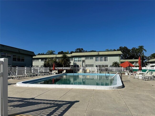 Building Photo - 1433 S Belcher Rd