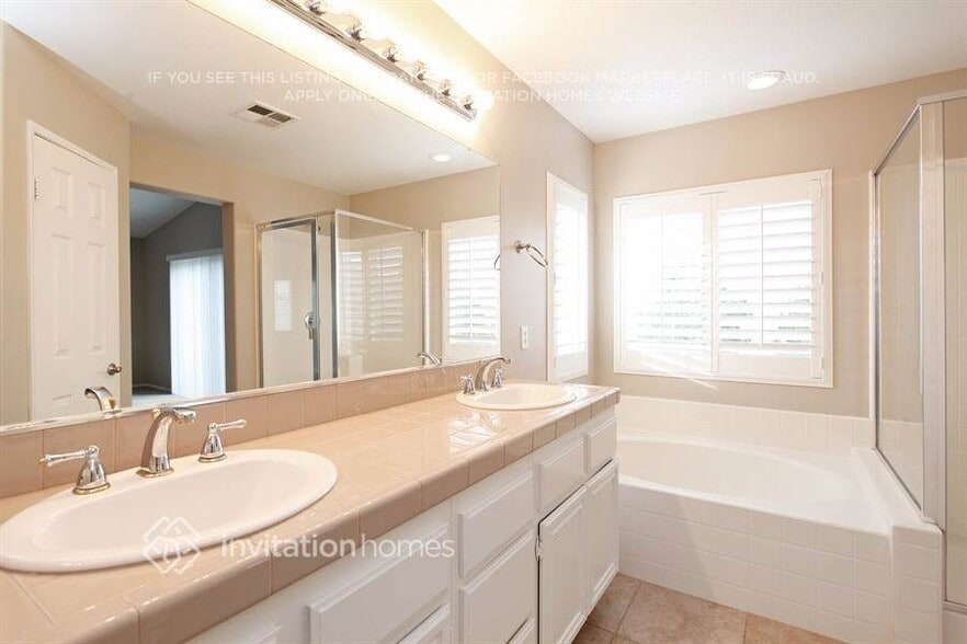 Building Photo - 5180 Ravenstone Dr