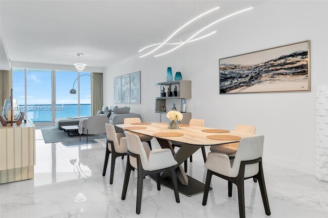 Building Photo - 16901 Collins Ave