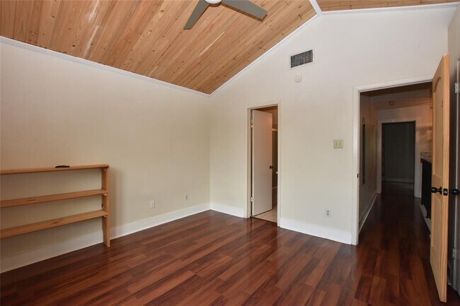 Building Photo - 11404 Walnut Ridge Dr