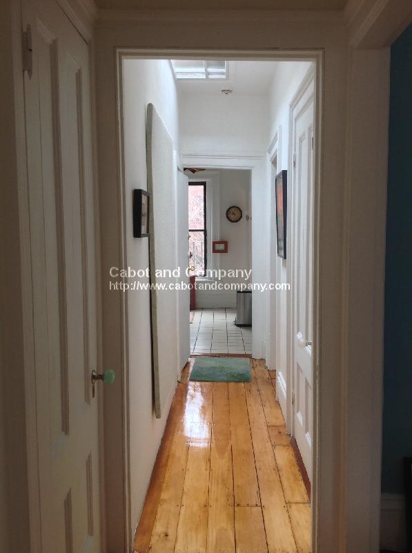 Building Photo - 354 Marlborough St
