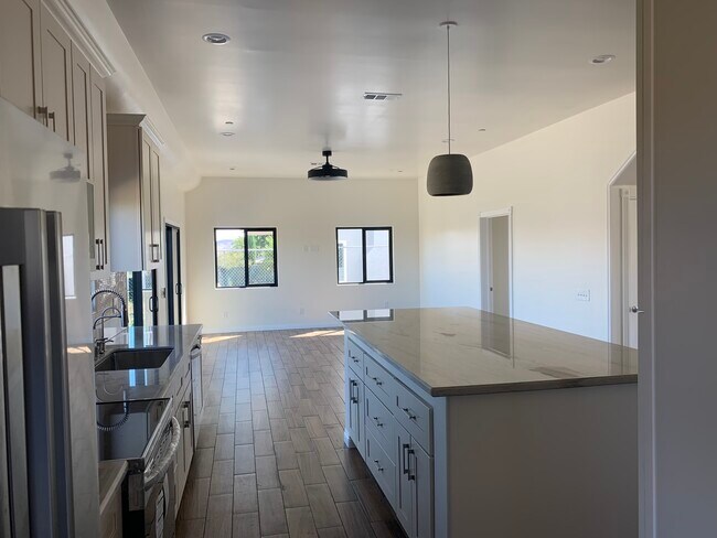 Building Photo - 14425 Hardtree Dr