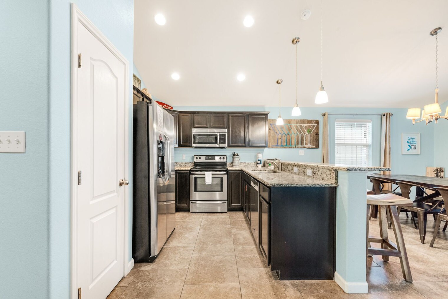 Building Photo - 618 Island Retreat Ct