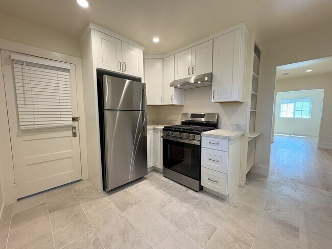 Building Photo - Cozy Cottage in Palo Alto – Fully Renovated