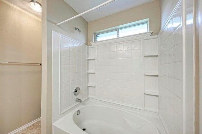 Building Photo - 311 Indian Meadow Dr