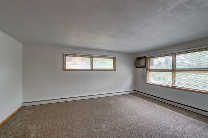 Building Photo - 4909 Ascot Ln