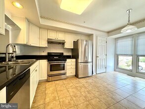 Building Photo - 10175 Treble Ct