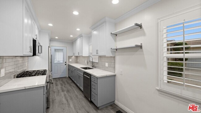Building Photo - 6311 S La Tijera Blvd