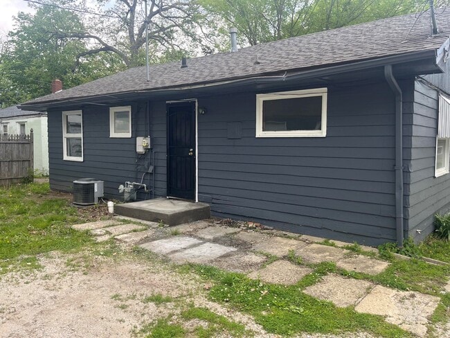 Building Photo - 226 Tennesee-