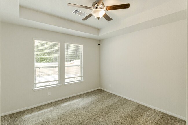 Building Photo - 14717 Pinion Ct