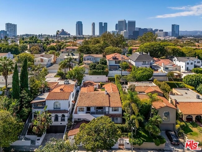 Building Photo - 1215 Edris Dr