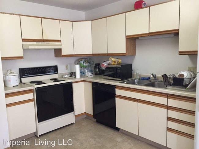 Building Photo - 1041 Imperial Cir