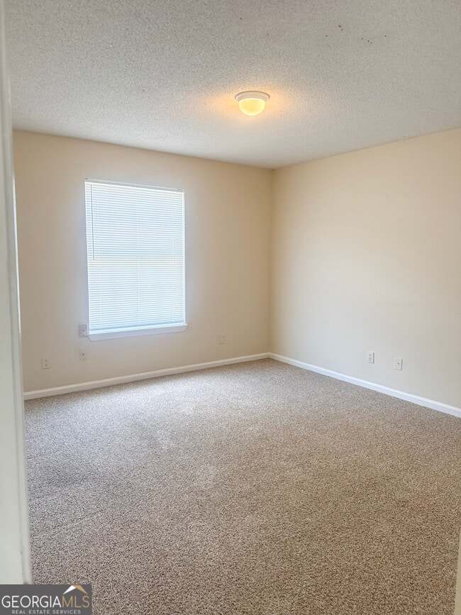 Building Photo - 222 Lanier Dr