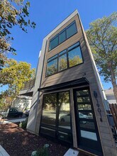 Building Photo - 1901 6th St