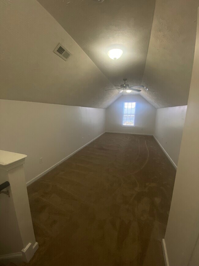 Building Photo - 3105 Totley Dr