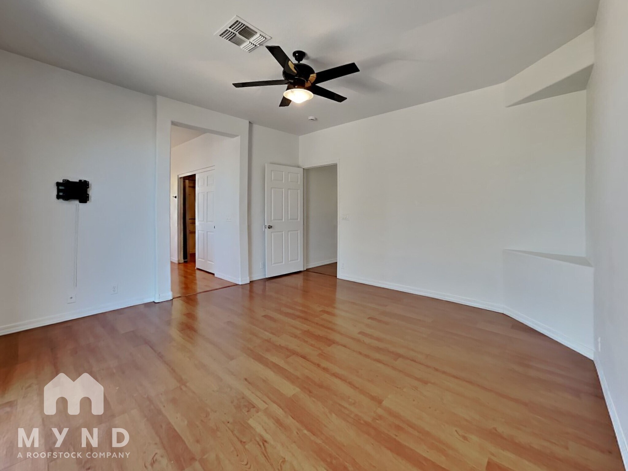 Building Photo - 22032 N 33rd Dr