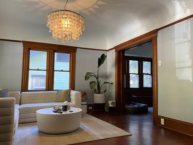 Shared Living Room - 13514 Bailey St