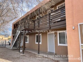 Building Photo - 2 Bedroom, 1 Bath In The SE!