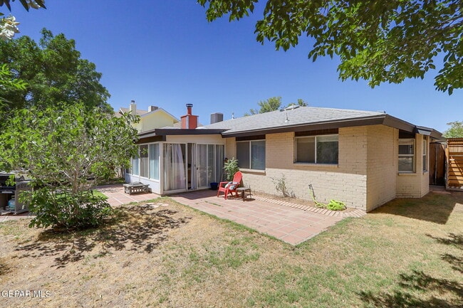 Building Photo - 4348 Loma Hermosa Dr