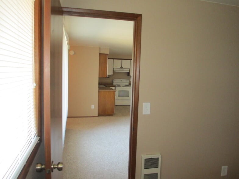 Building Photo - 3322 NE Lancaster St