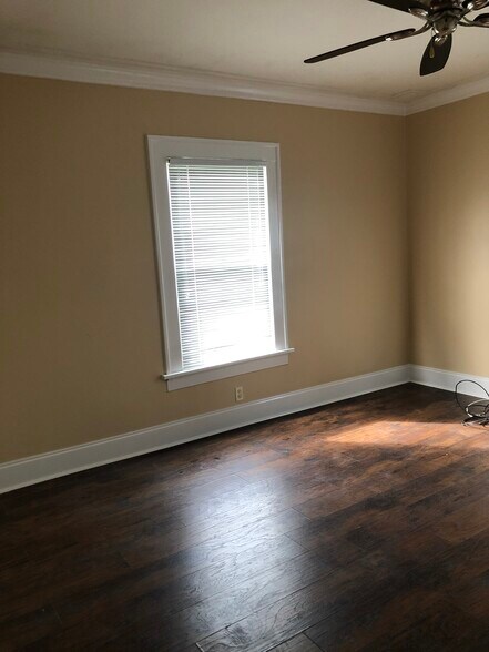 Building Photo - 1939 Martin Luther King Jr Blvd