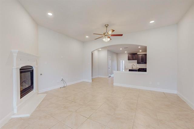 Building Photo - 1004 Bluebird Way