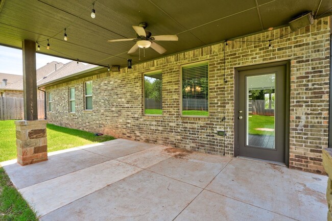 Building Photo - Beautiful Rental Home in Moore!