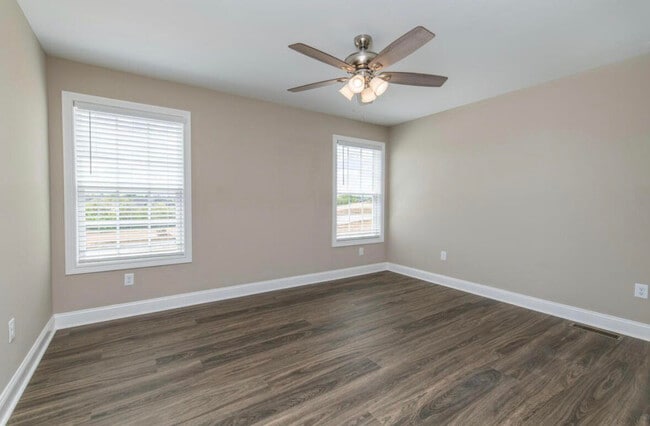 Building Photo - 4026 Ruby Rose Rd