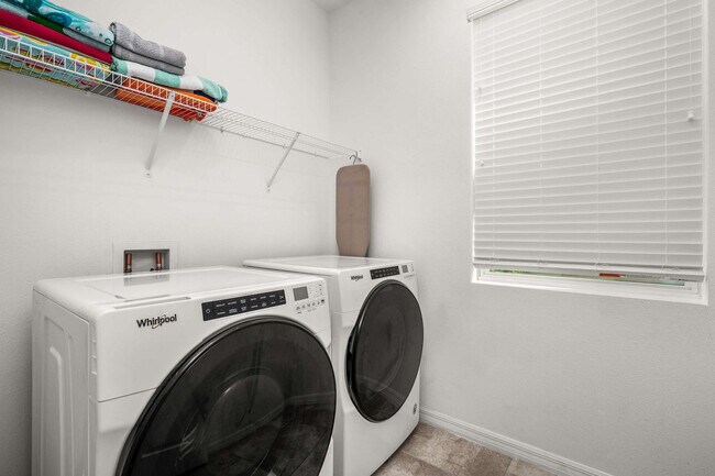 Building Photo - 8953 Amelia Downs Trail