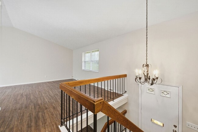 Building Photo - WESTWOOD - Spacious 3 bed 2.5 ba 2 car garage