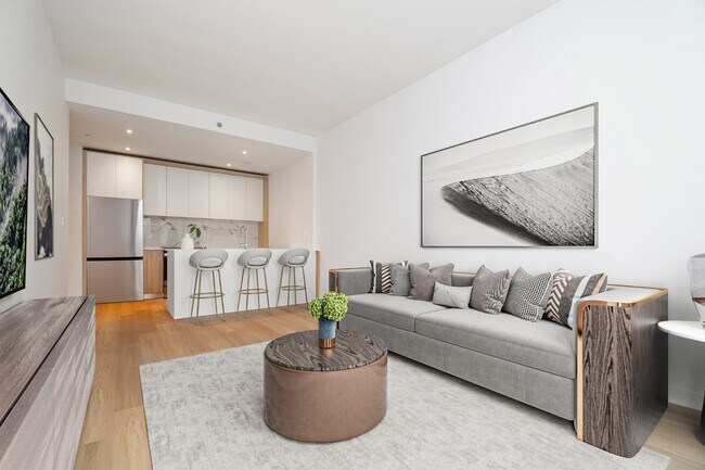 Primary Photo - 71-82 Parsons Boulevard