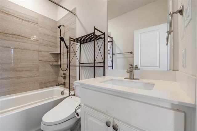 Building Photo - 1338 Casselberry Dr