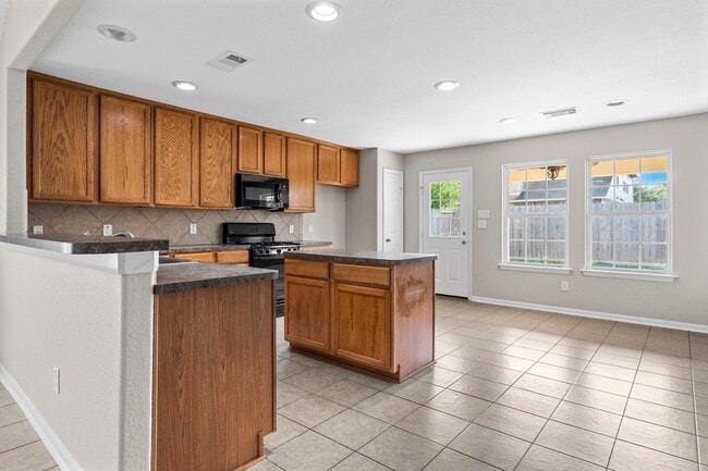 Building Photo - 6035 Turkey Creek