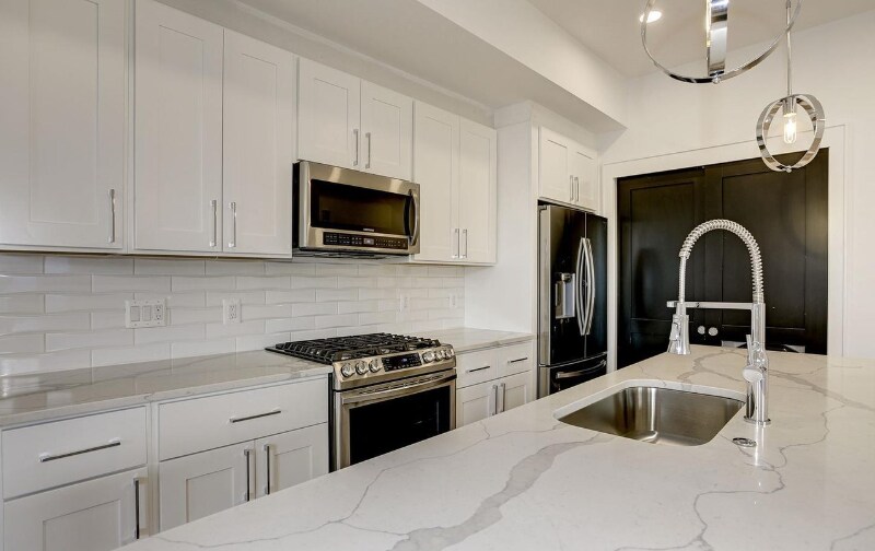 Building Photo - 836 Varnum St NW