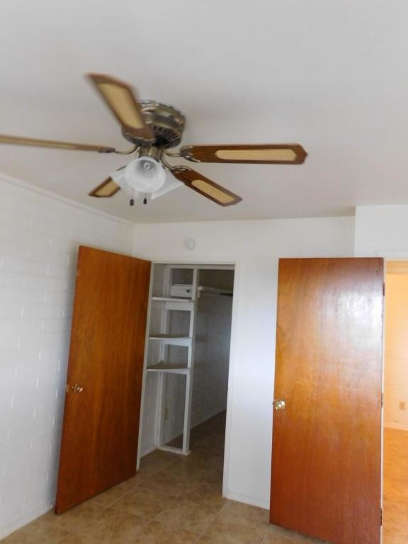 Building Photo - 154 E Papago Way