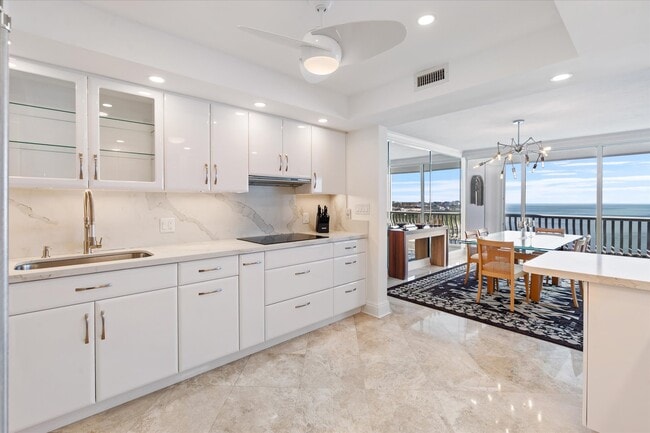 Building Photo - 2200 S Ocean Ln