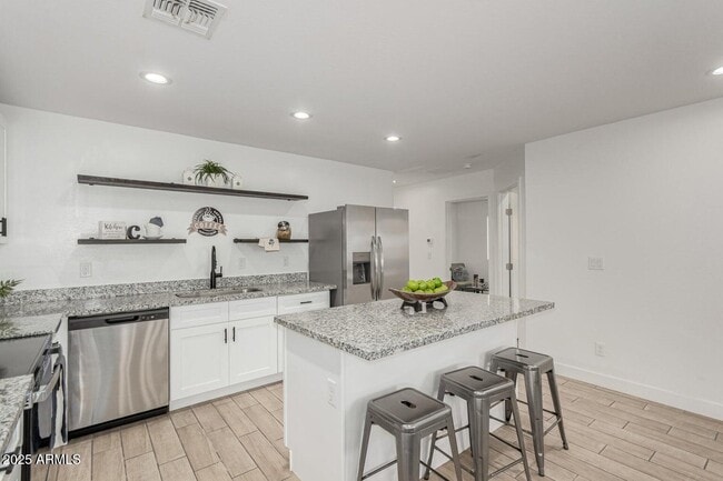 Building Photo - 5237 N 23rd Ave