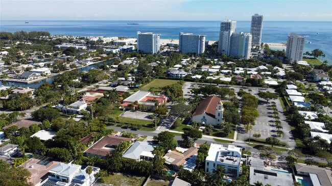 Building Photo - 1959 SE 25th Ave