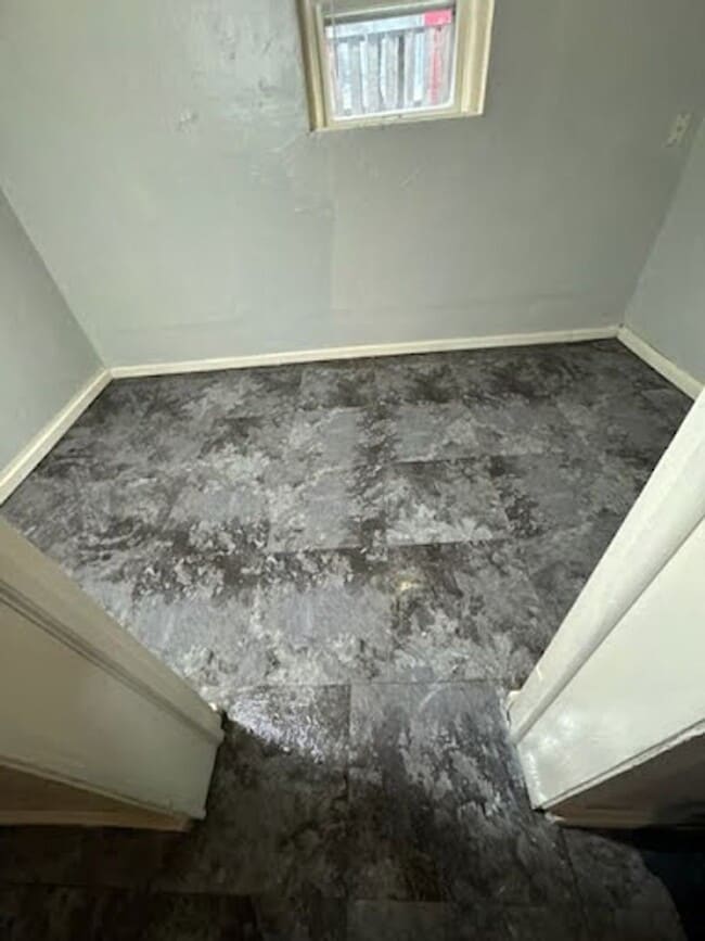 Building Photo - 1933 S 15th St