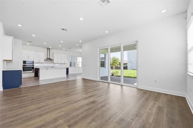 Building Photo - 10085 Ballast Dr