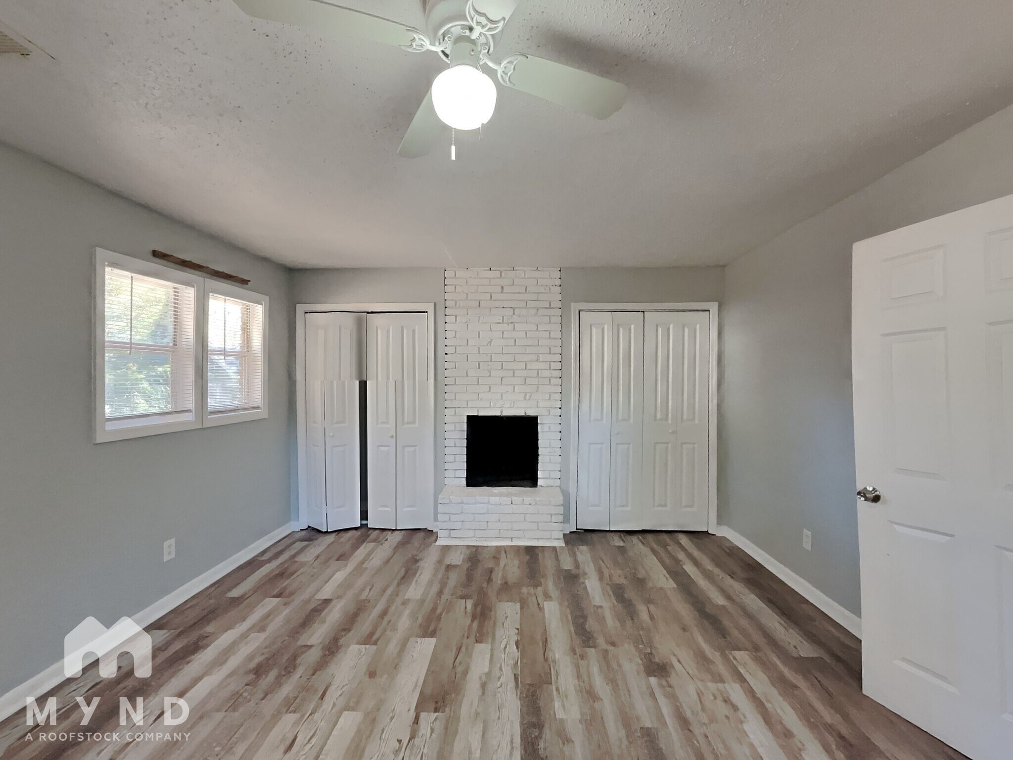 Building Photo - 1768 Santa Cruz Dr