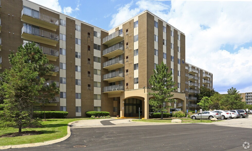 Rockside Park Towers 25400 Rockside Rd Bedford OH 44146 Apartment